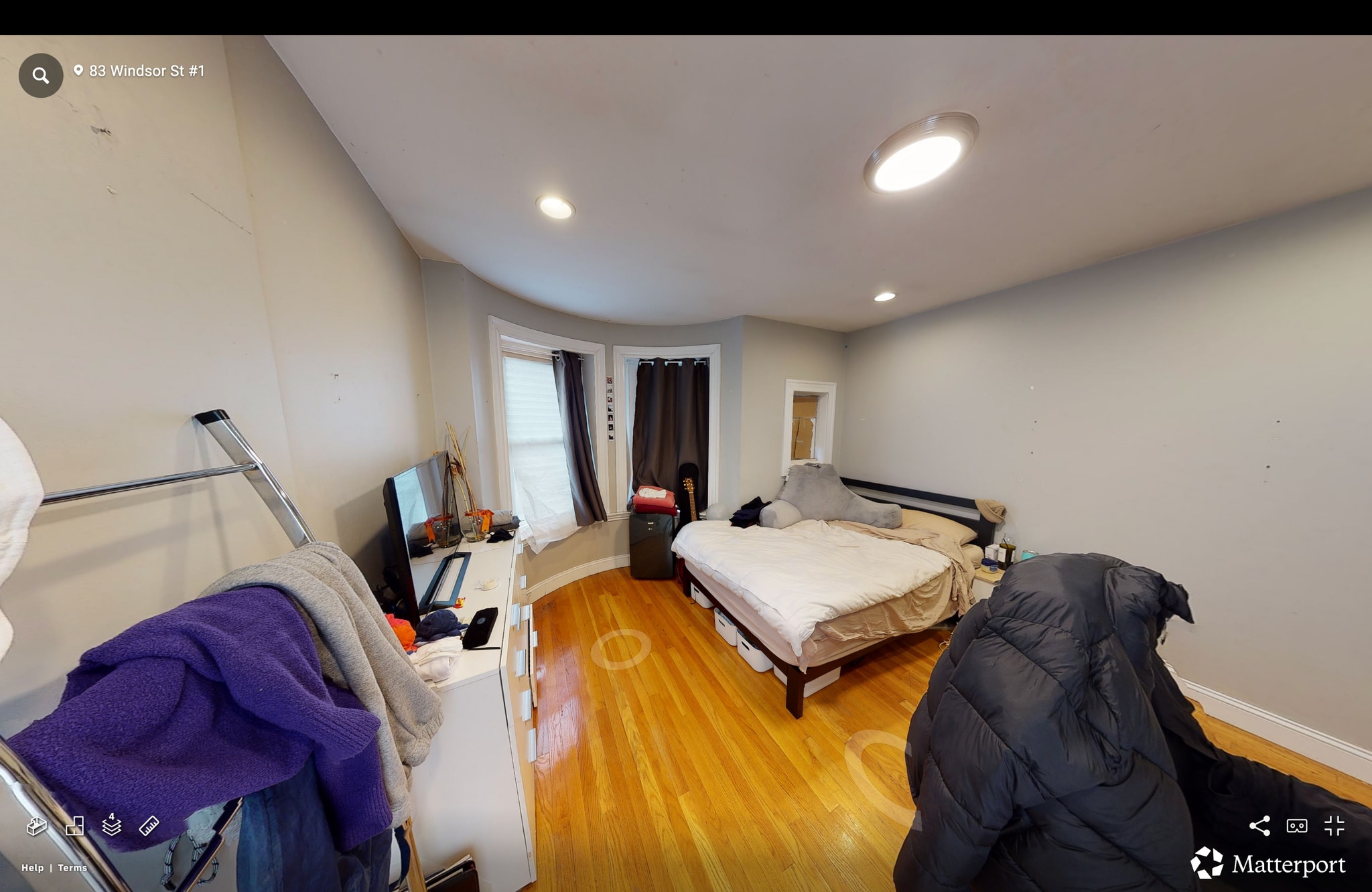 Building Photo - 83 Windsor St