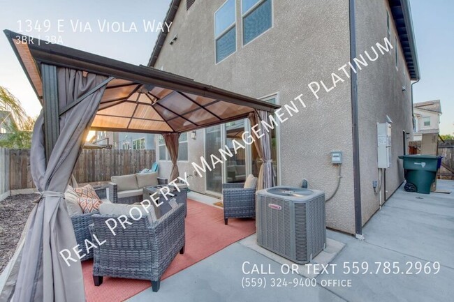 Building Photo - 1349 E Via Viola Way