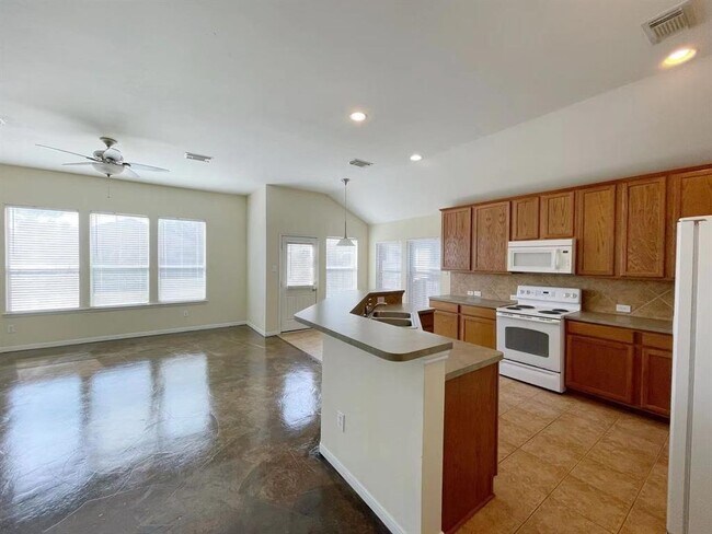 Building Photo - 1618 Eberhart Star Ct