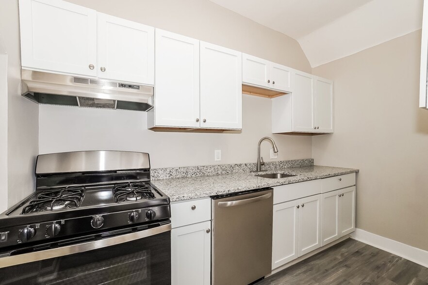 Building Photo - 4027 Vinceton St