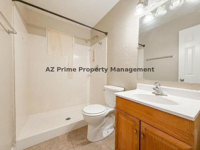 Building Photo - 7101 N 36th Ave
