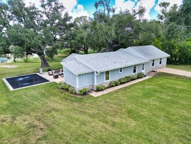 Building Photo - 1288 County Rd 297