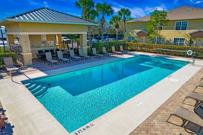 Building Photo - 9093 Gervais Cir