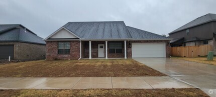 Building Photo - 240 Vicks Cir
