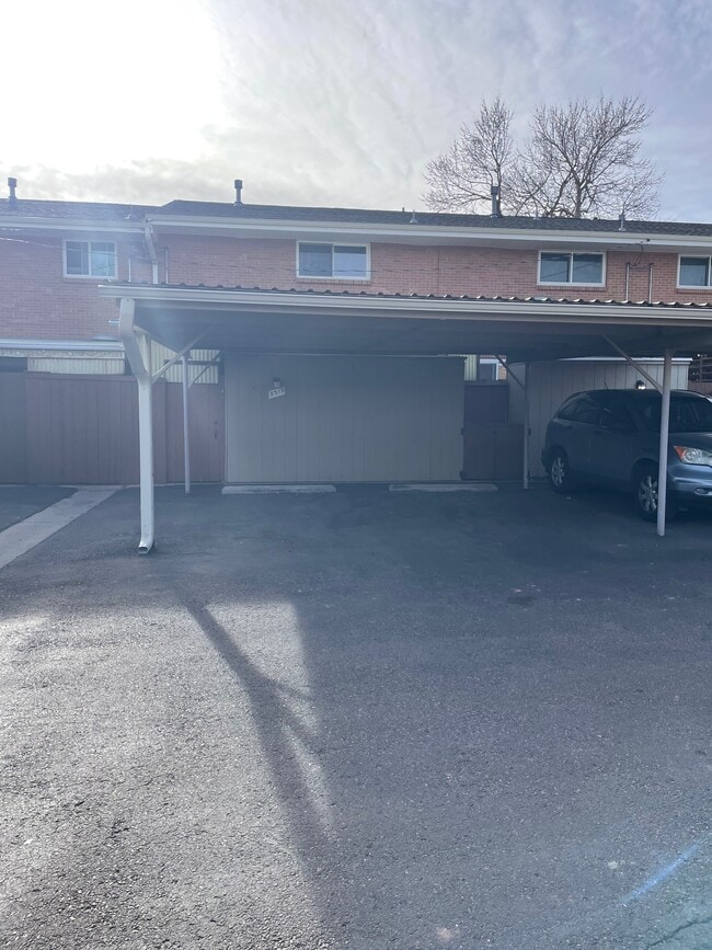 Building Photo - 3915 S Boston St