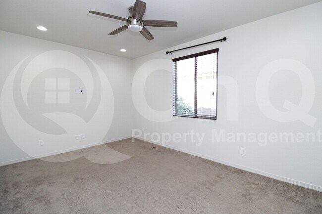Building Photo - 26018 N 52nd Ln