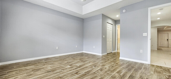 Building Photo - 1819 E Royal Tern Ln