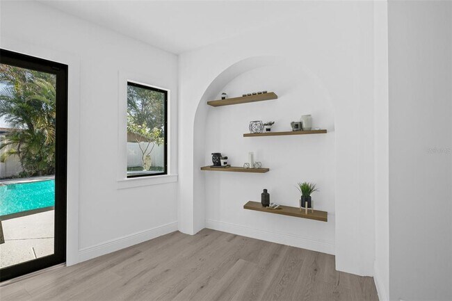 Building Photo - 4495 Clearwater Harbor Dr
