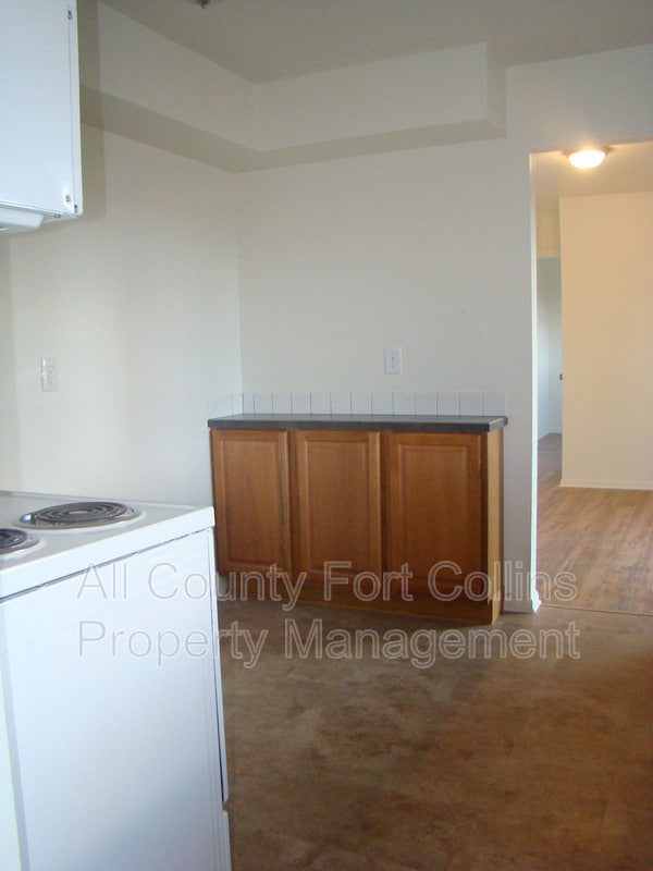 Building Photo - 1108 Baker St