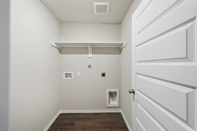 Building Photo - 21823 Willow River Canyon Ln