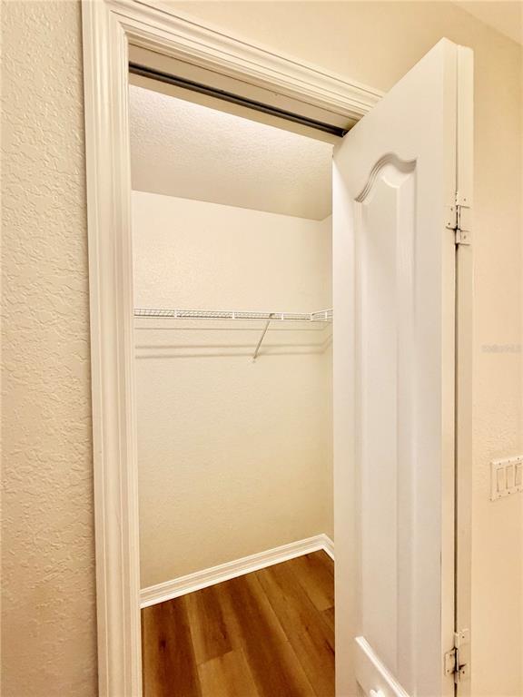 Building Photo - 819 Fairwaycove Ln