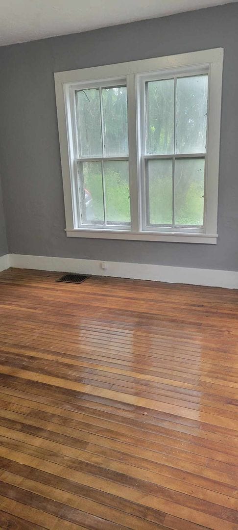 Primary Photo - Montpelier Apartments