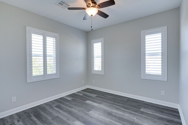 Building Photo - **Luxury 5 Bedroom Pool Home for Rent in Inspirada | Nearly 4,000 Sq Ft on Corner Lot**