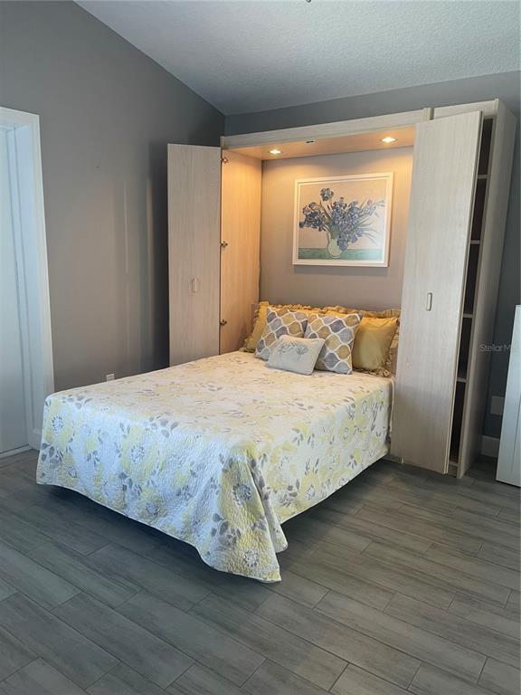 Building Photo - 15454 Markham Dr