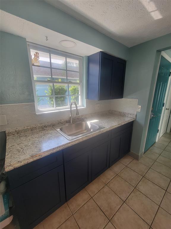 Building Photo - 5711 Silver Spur Dr