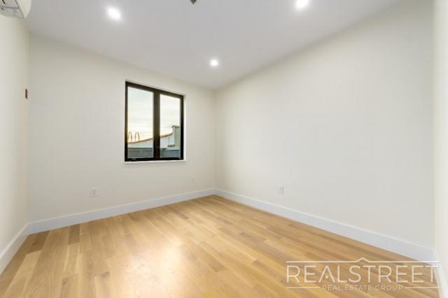 Building Photo - 1 bedroom in BROOKLYN NY 11213