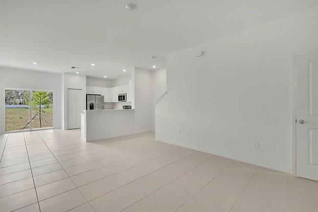 Building Photo - 36144 Risa Michele St