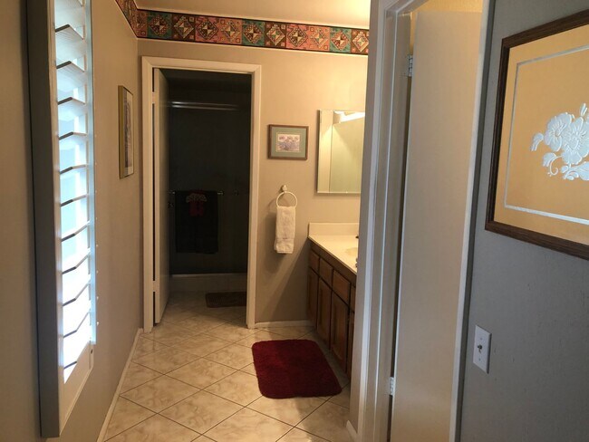 Building Photo - Amazing Golf Course Views in Leisure World a 45+ Active Adult Resort Community.  Available June t...