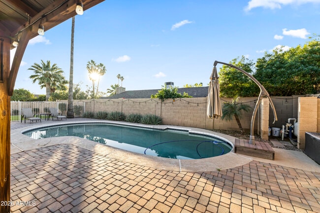 Building Photo - 5245 E Acoma Dr