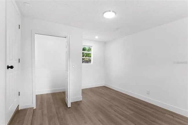 Building Photo - 4251 Tangerine Ave