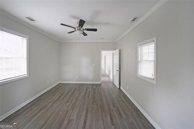 Building Photo - 983 Harwell St NW