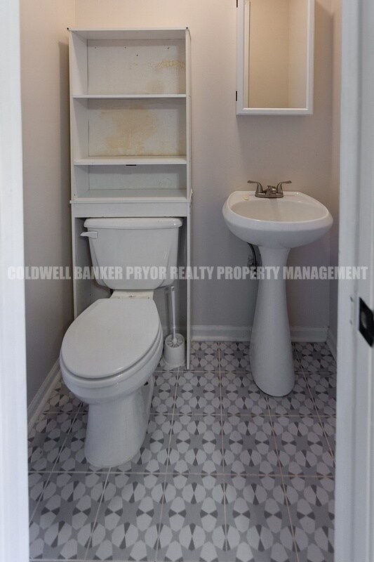 Building Photo - 531 Indian Hills Dr