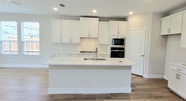 Building Photo - 3010 Eleanor Dr