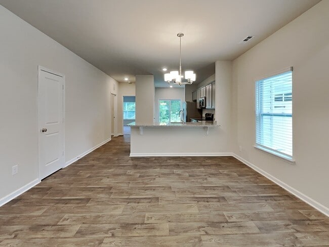 Building Photo - 425 Ridge Ave