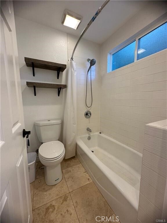 Building Photo - 22867 Cove View St