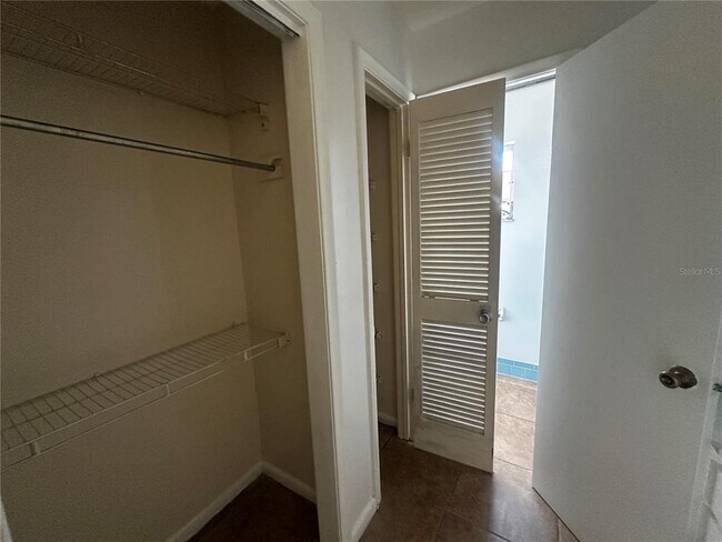 Building Photo - 708 Bahia Cir