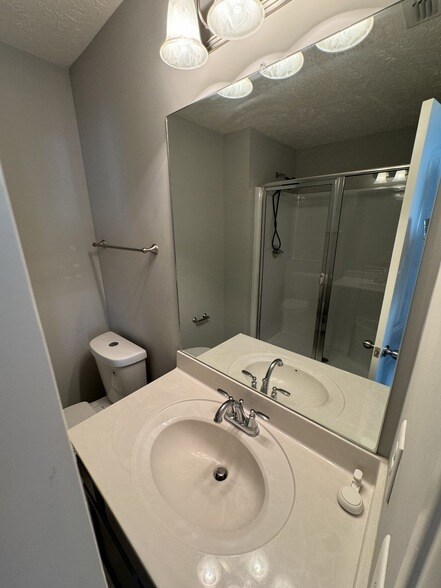 Building Photo - 3727 Selina Dr