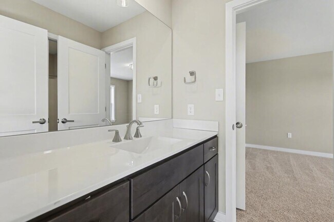 Building Photo - 7213 White Oak Blvd