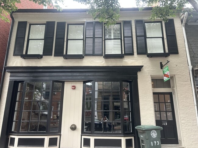 Building Photo - 112 N Market St