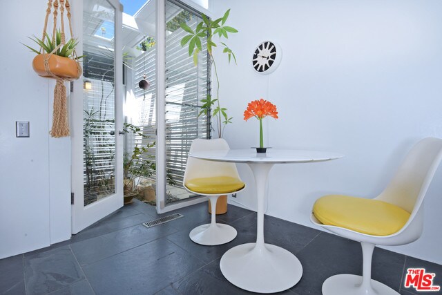 Building Photo - 3433 Shernoll Pl