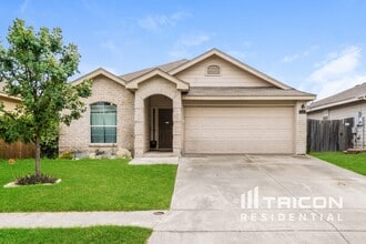 Building Photo - 332 Hummingbird Dr