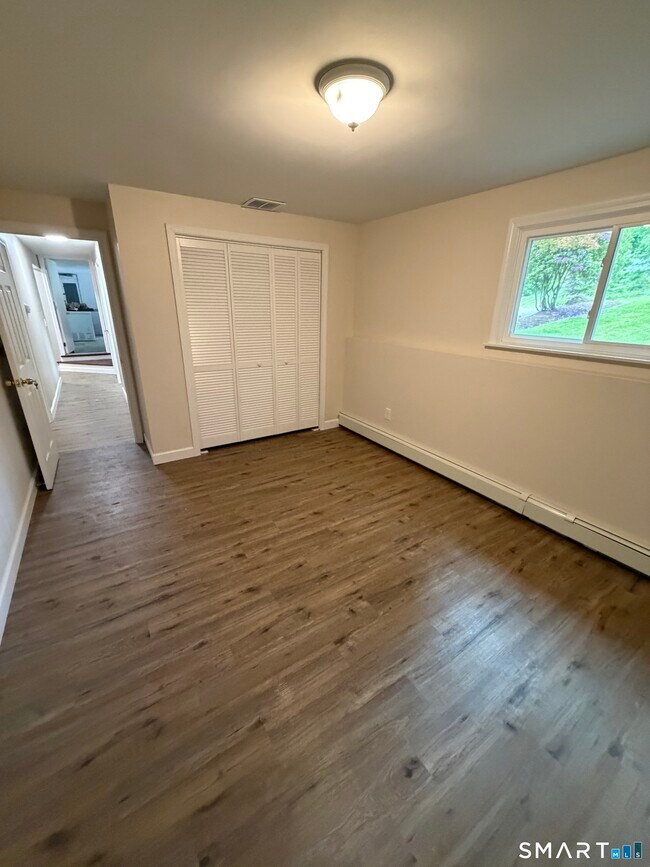 Building Photo - 60 Mohegan Trail