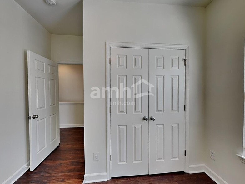 Building Photo - 19818 Madison Village Dr