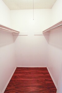 Building Photo - Charming 1-Bedroom, 1-Bath 4-Plex Unit Nea...