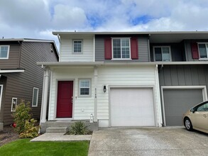 Building Photo - Spacious Vancouver Home in Cul-De-Sac With A Loft & Premium Deck!