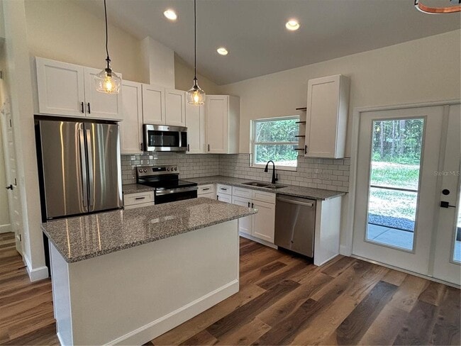 Building Photo - 301 NW 5 St