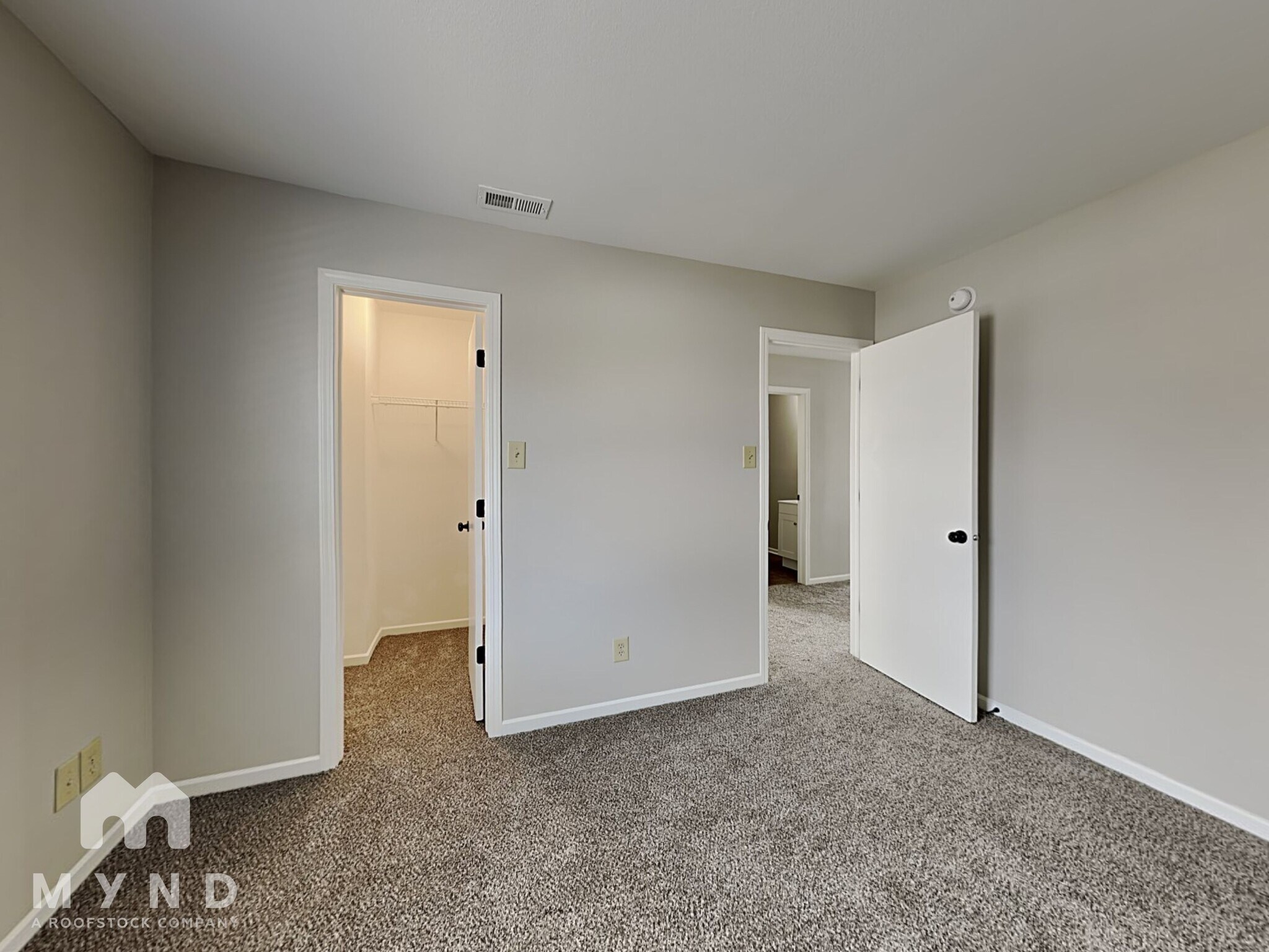 Building Photo - 747 Sedgewick Ln