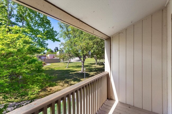 Building Photo - 1145 Bismarck Ln