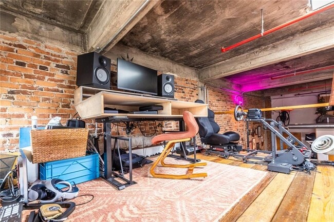 Building Photo - 659 Auburn Ave NE