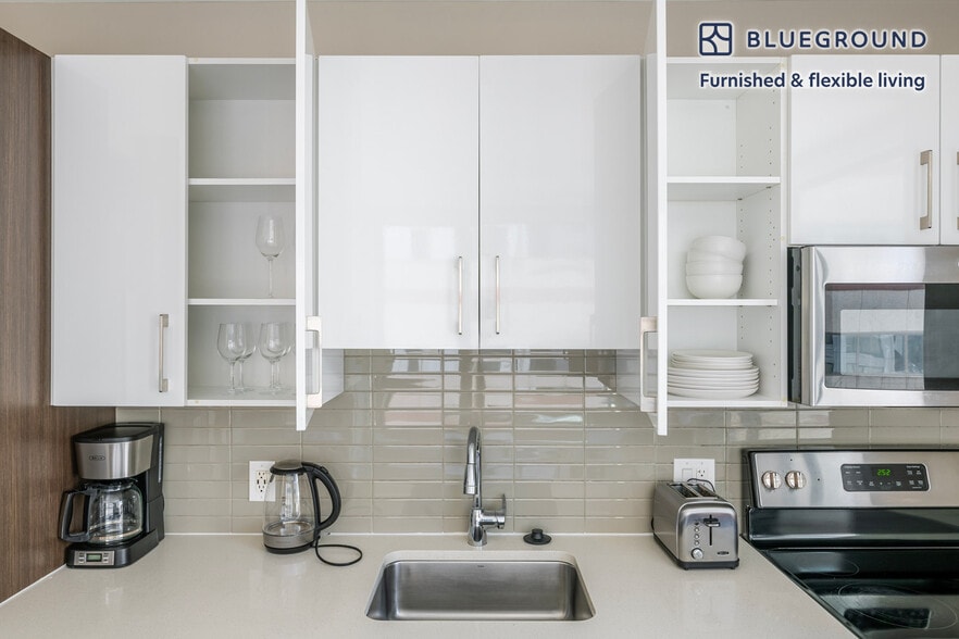 Building Photo - 1 Nashua St