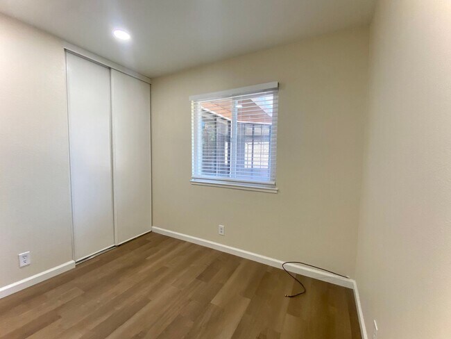 Building Photo - 3-bedroom home located in Union City! – wi...