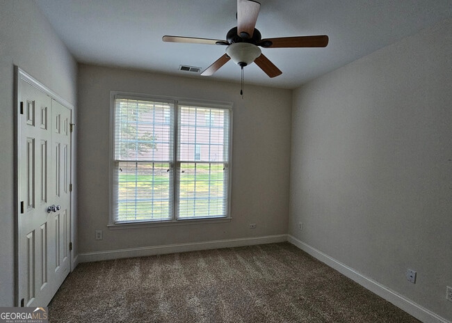 Building Photo - 7235 Thoreau Cir