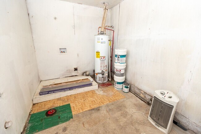 Building Photo - 3 BED/ 1 BATH IN UP AND COMING NEIGHBORHOOD