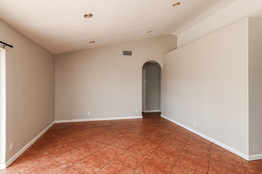 Building Photo - 9702 Nevada Pl