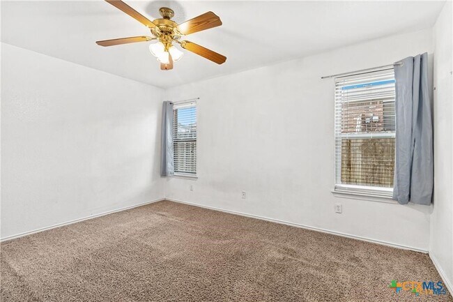 Building Photo - 1112 Katelyn Cir