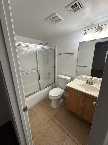 Building Photo - 874 Mesquite Springs Dr